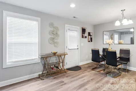 2675 Elmin Street Charlotte NC 28208