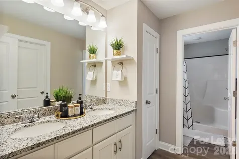2675 Elmin Street Charlotte NC 28208