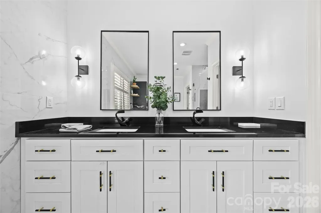 9414 Heydon Hall Circle Charlotte NC 28210