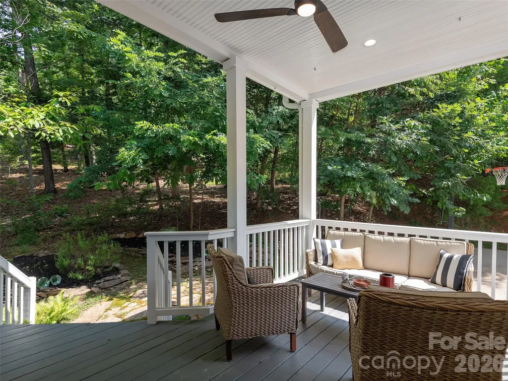 1910 Bearberry Lane Asheville NC 28803
