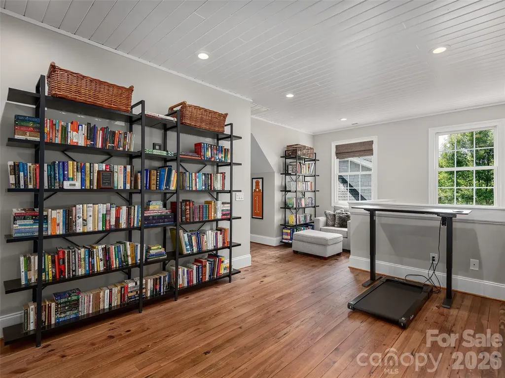 1910 Bearberry Lane Asheville NC 28803