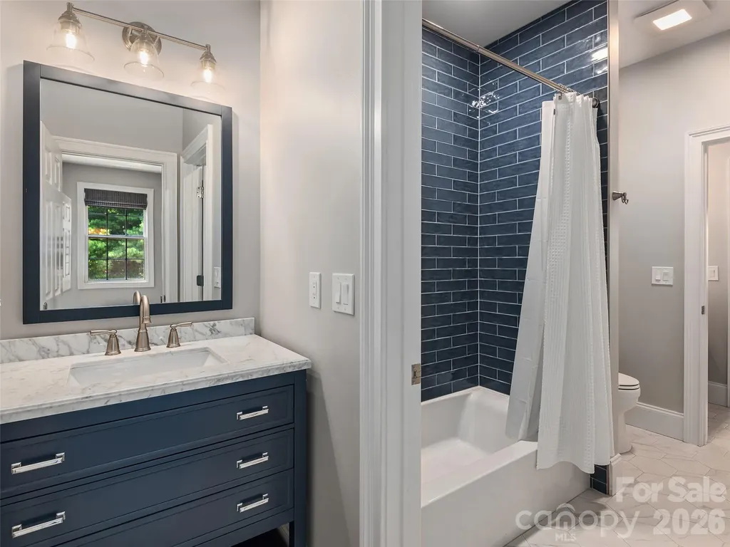 1910 Bearberry Lane Asheville NC 28803