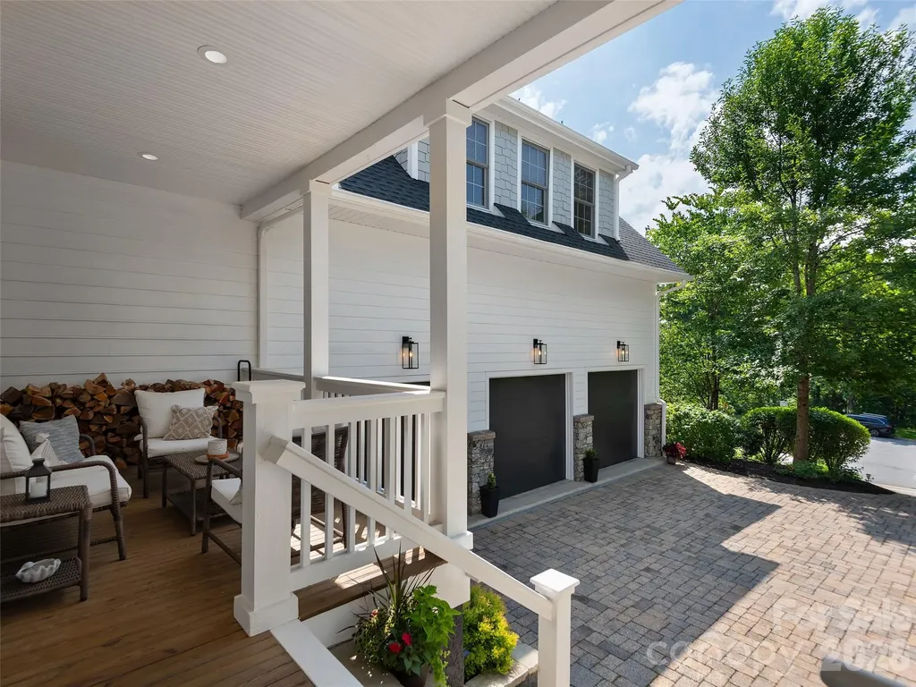 1910 Bearberry Lane Asheville NC 28803