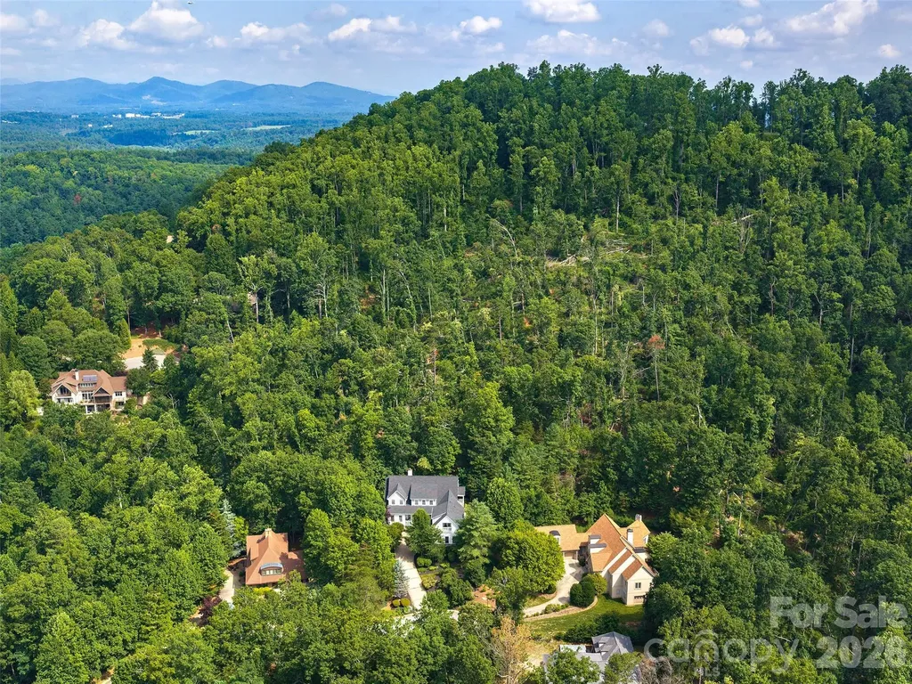 1910 Bearberry Lane Asheville NC 28803