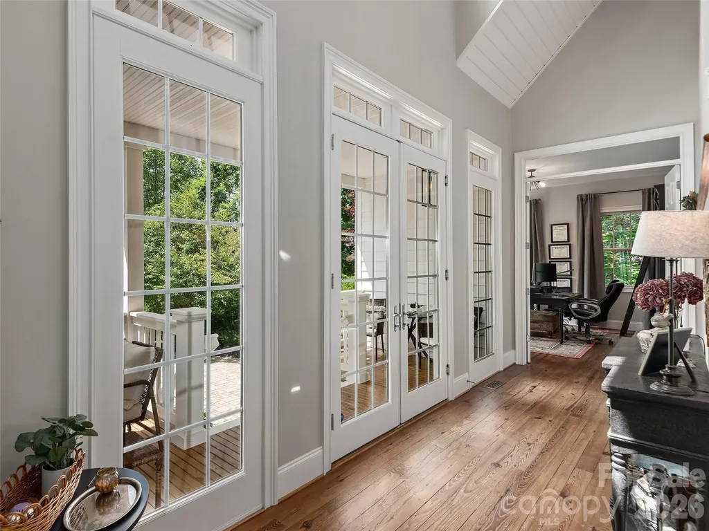 1910 Bearberry Lane Asheville NC 28803
