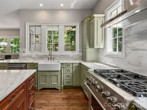 1910 Bearberry Lane Asheville NC 28803