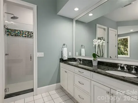 1910 Bearberry Lane Asheville NC 28803