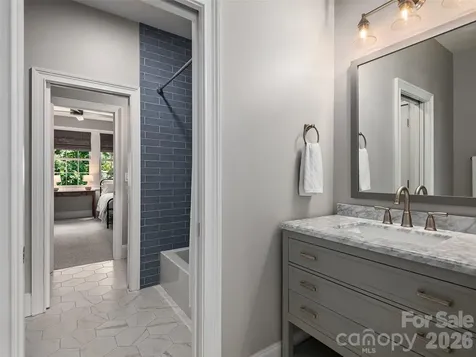 1910 Bearberry Lane Asheville NC 28803