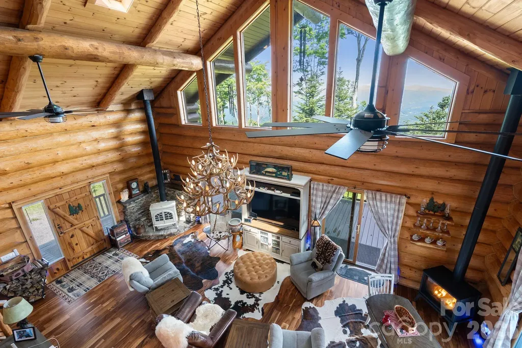 300 Licklog Mountain Trail Burnsville NC 28714