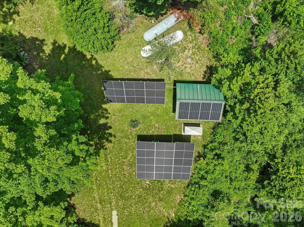 300 Licklog Mountain Trail Burnsville NC 28714