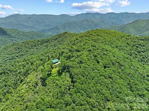 300 Licklog Mountain Trail Burnsville NC 28714