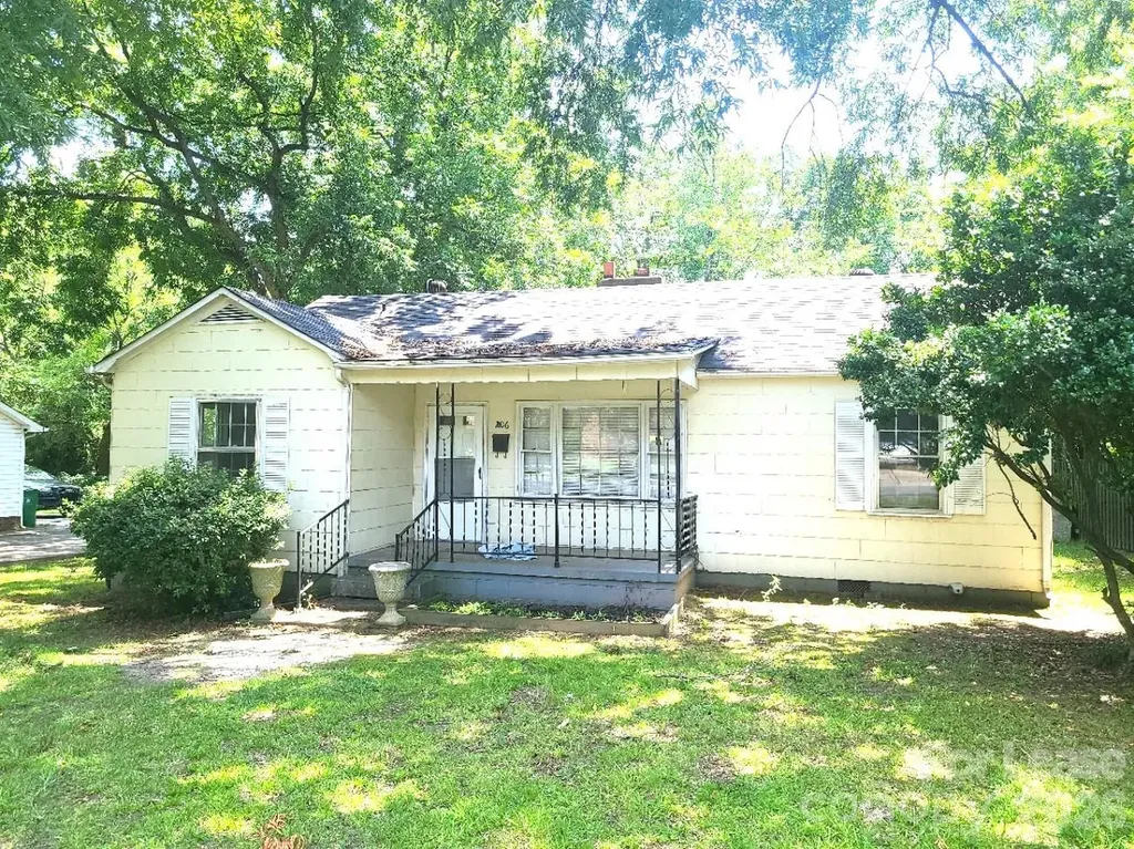 206 N Cloudman Street Charlotte NC 28216