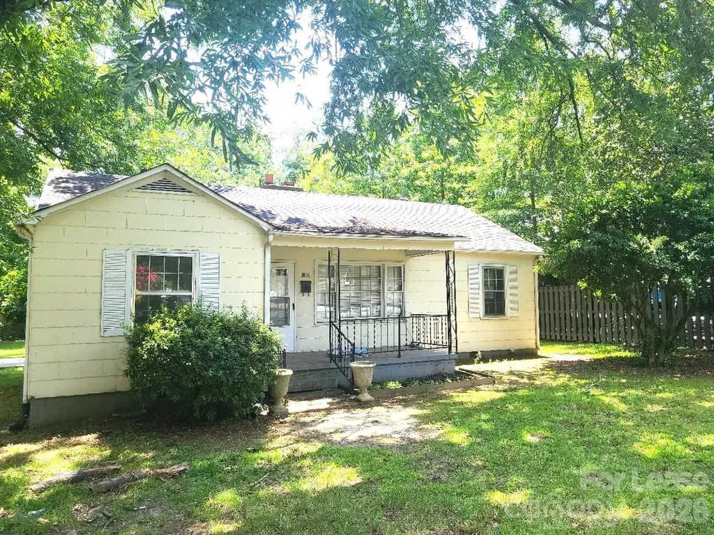 206 N Cloudman Street Charlotte NC 28216
