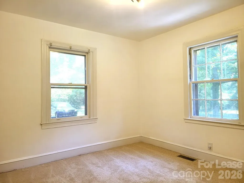 206 N Cloudman Street Charlotte NC 28216