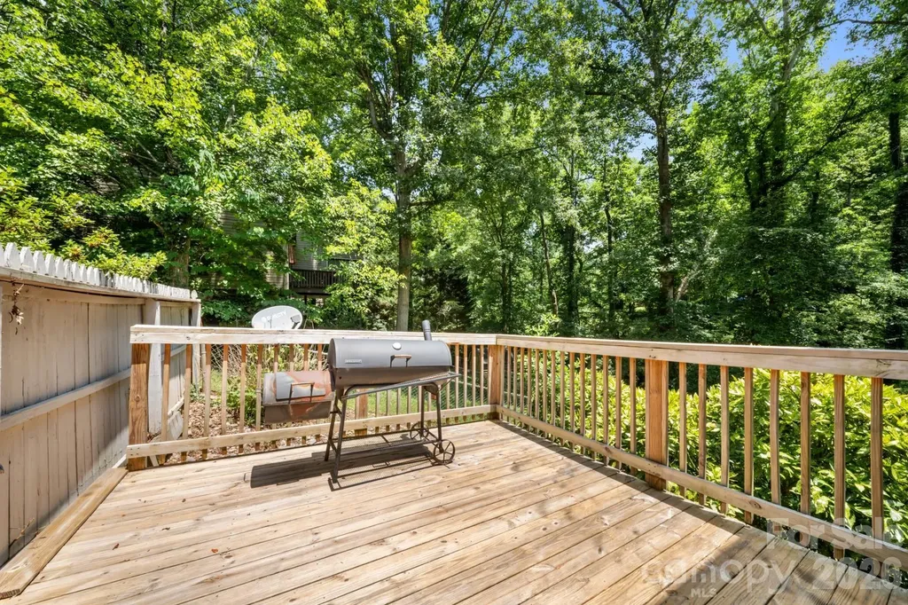 112 Wedgewood Drive Morganton NC 28655