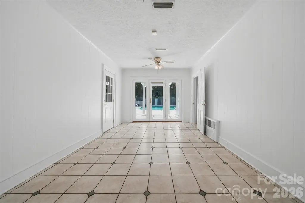 521 5th Street NW Hickory NC 28601