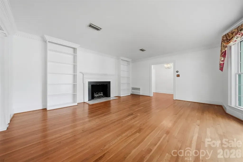 521 5th Street NW Hickory NC 28601