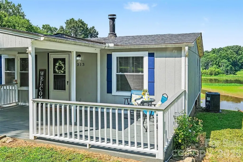 313 Riverfront Drive Belmont NC 28012