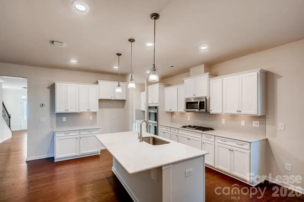 6418 Raffia Road Charlotte NC 28277