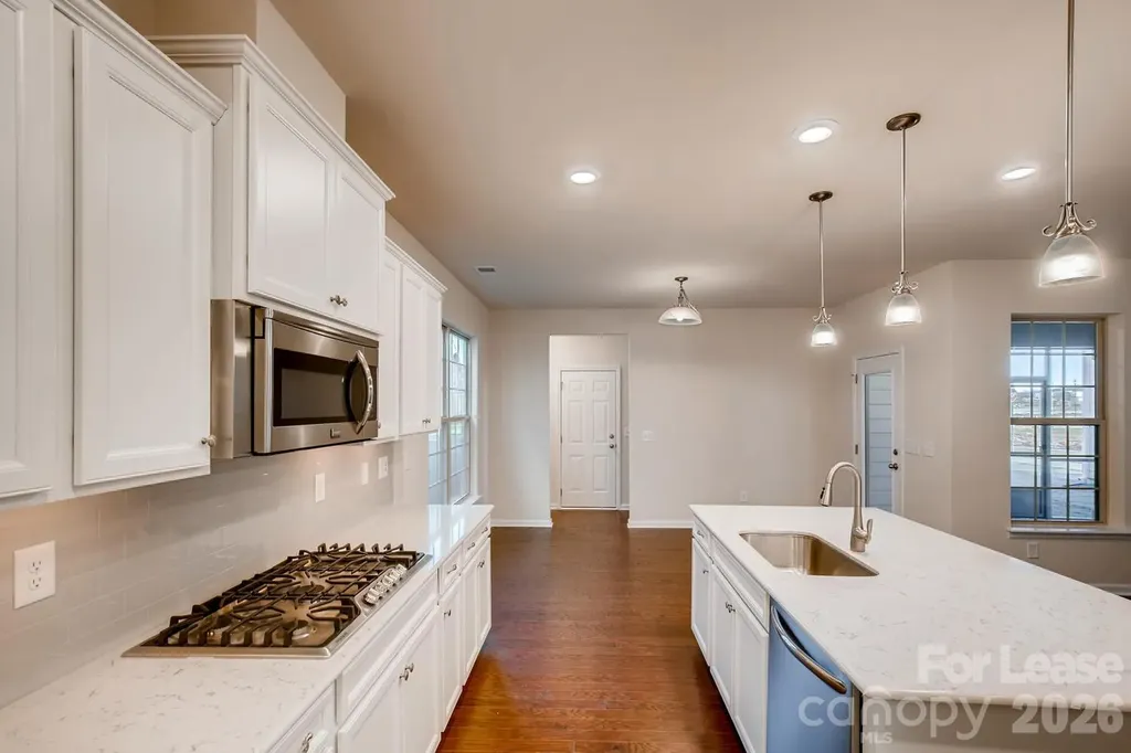 6418 Raffia Road Charlotte NC 28277