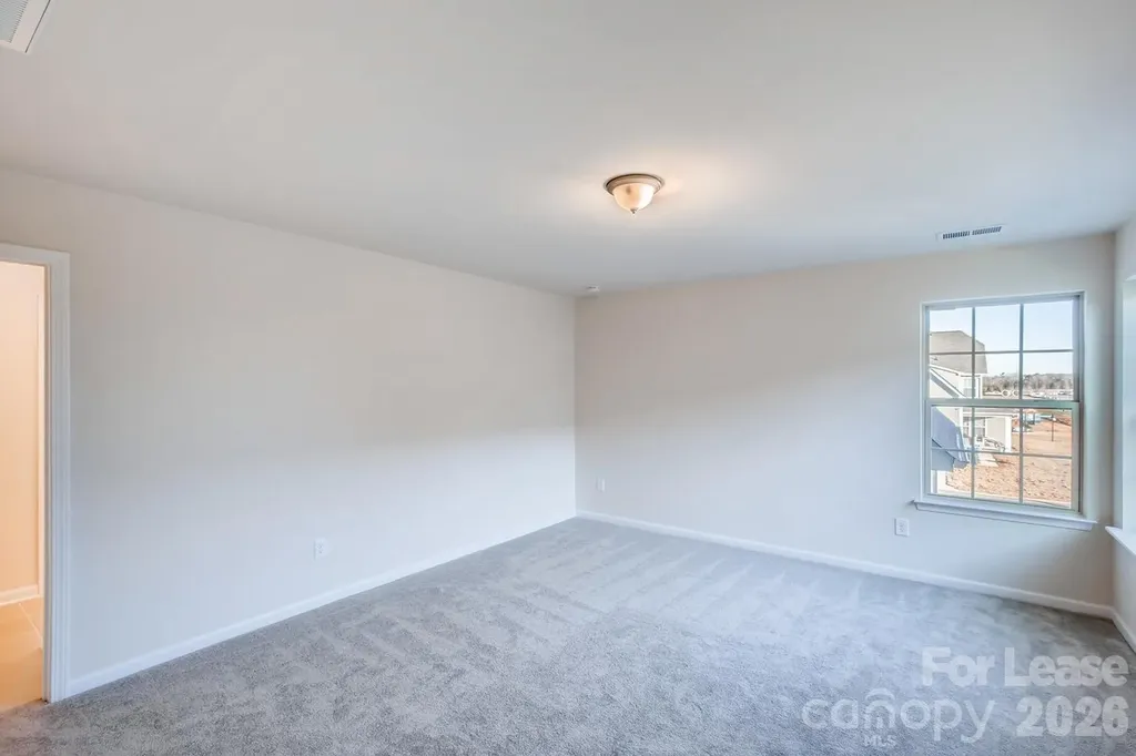 6418 Raffia Road Charlotte NC 28277