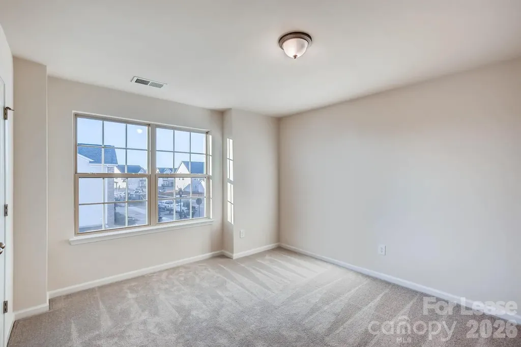 6418 Raffia Road Charlotte NC 28277