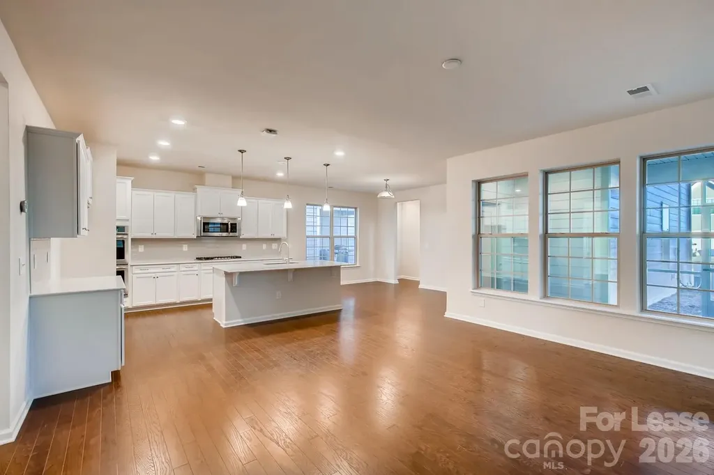 6418 Raffia Road Charlotte NC 28277