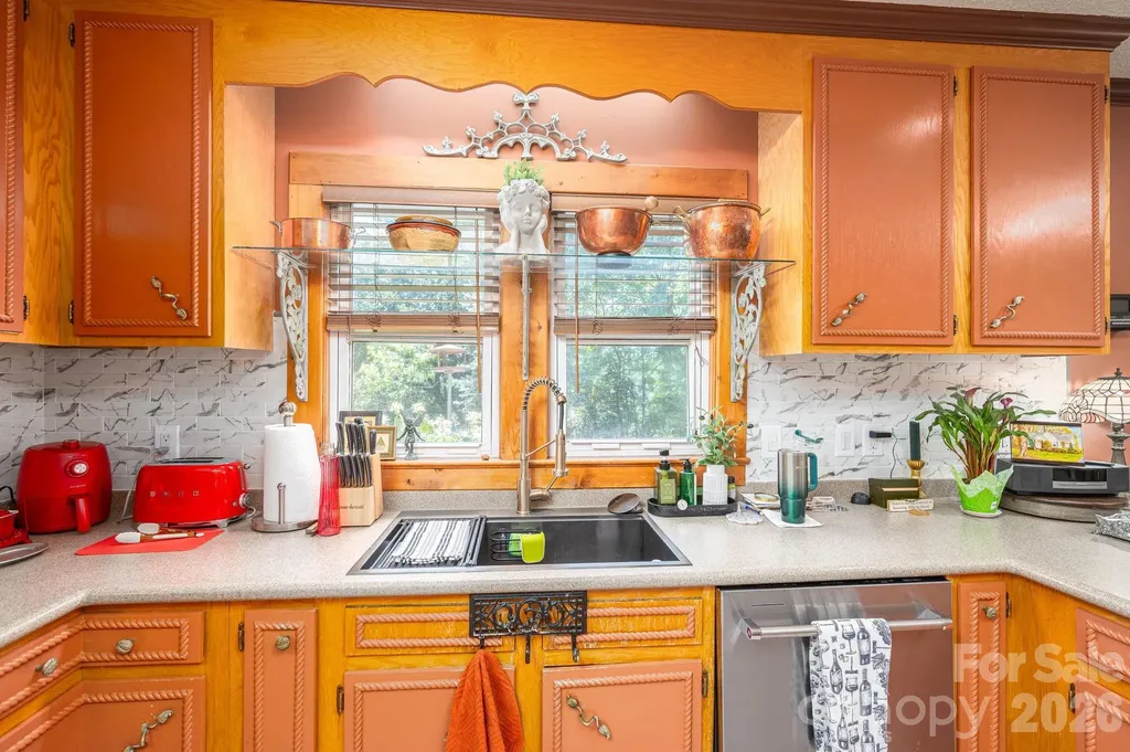 3512 Red Norris Drive Maiden NC 28650