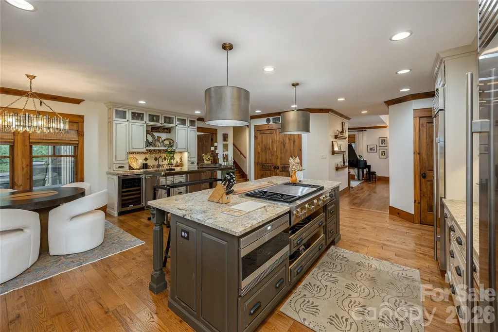 345 Prospect Drive Burnsville NC 28714