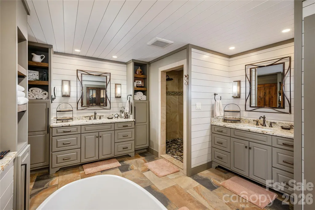 345 Prospect Drive Burnsville NC 28714
