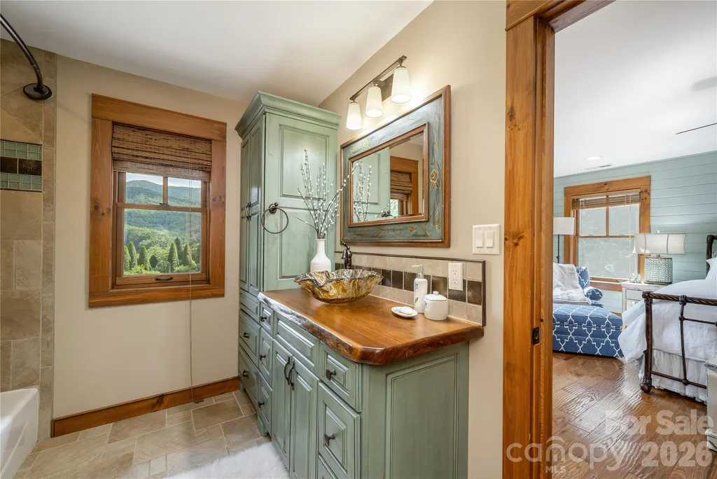 345 Prospect Drive Burnsville NC 28714