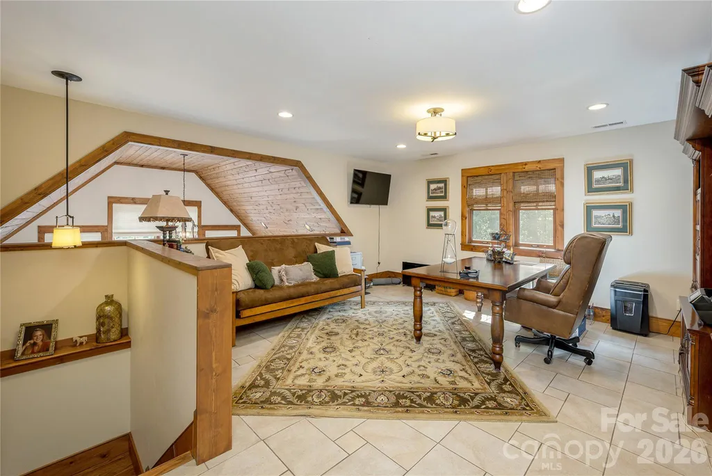 345 Prospect Drive Burnsville NC 28714