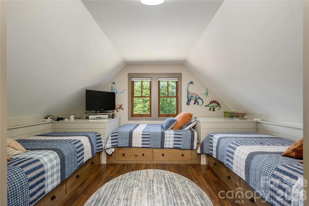 345 Prospect Drive Burnsville NC 28714