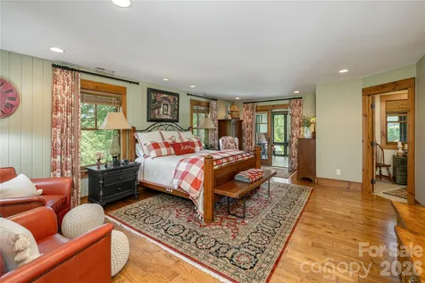 345 Prospect Drive Burnsville NC 28714