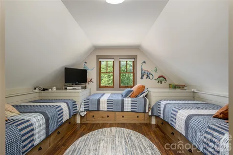 345 Prospect Drive Burnsville NC 28714