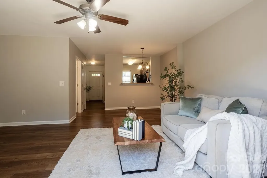 31 Amersham Lane Fletcher NC 28732
