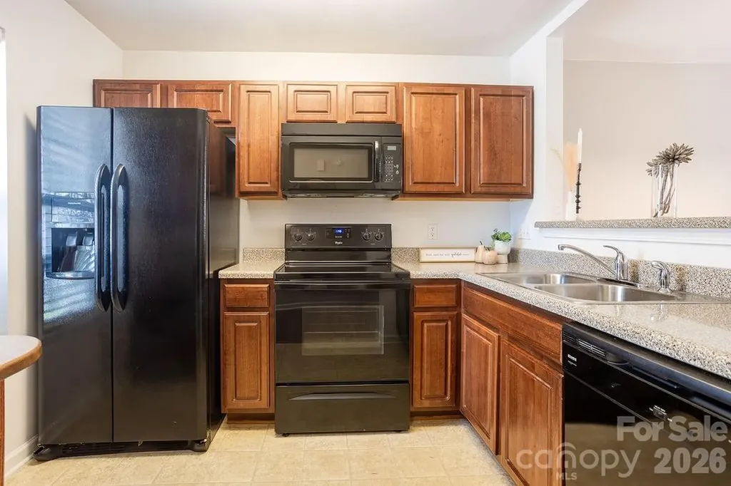 31 Amersham Lane Fletcher NC 28732