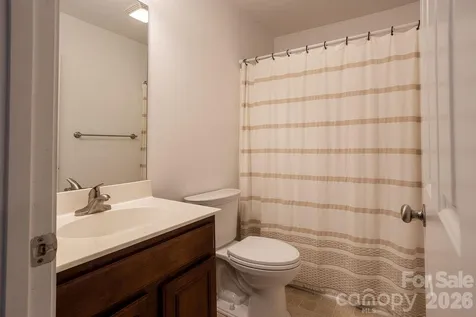 31 Amersham Lane Fletcher NC 28732