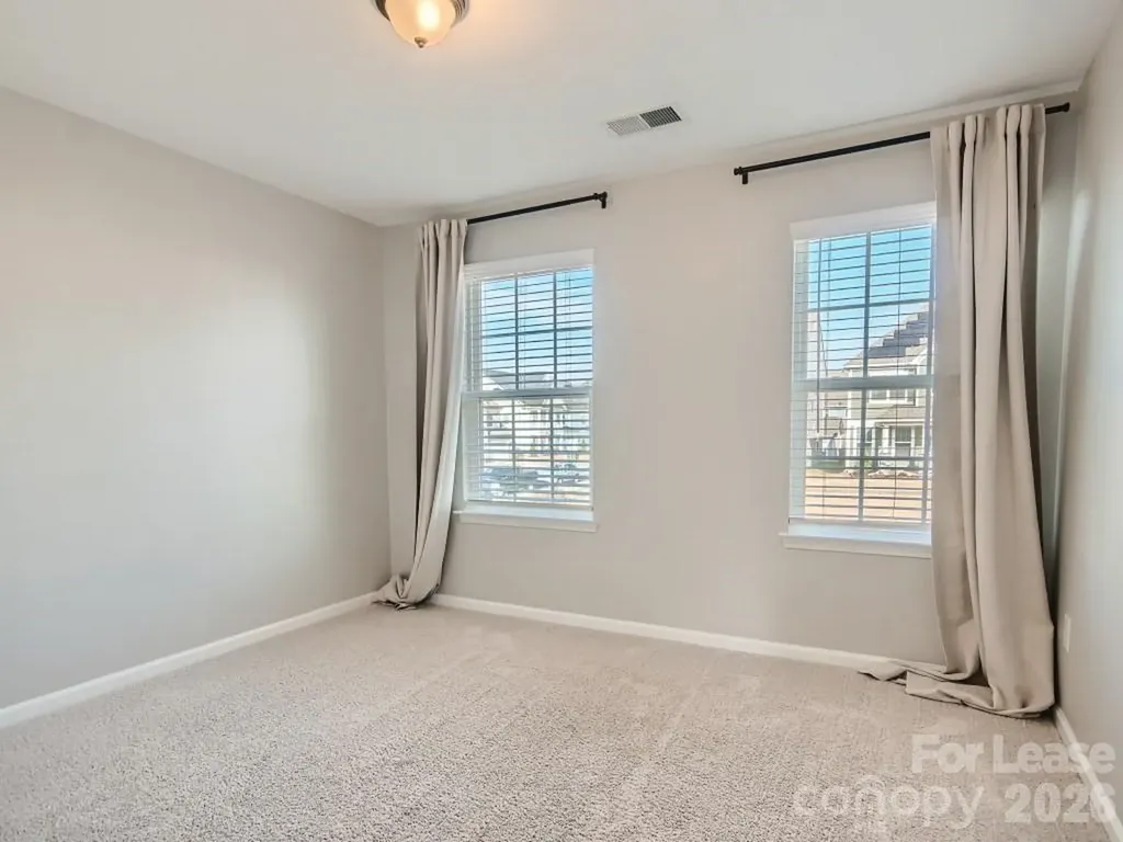 8123 Cornhill Avenue Charlotte NC 28277
