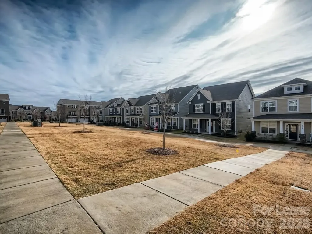 8123 Cornhill Avenue Charlotte NC 28277