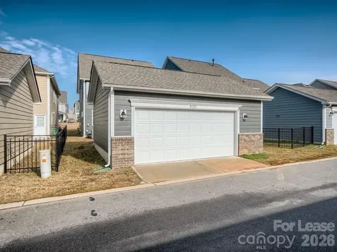 8123 Cornhill Avenue Charlotte NC 28277