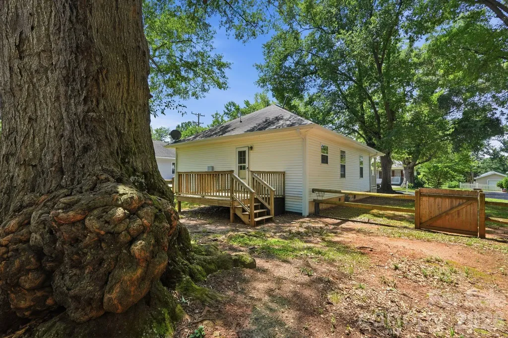 206 Sixth Street Belmont NC 28012