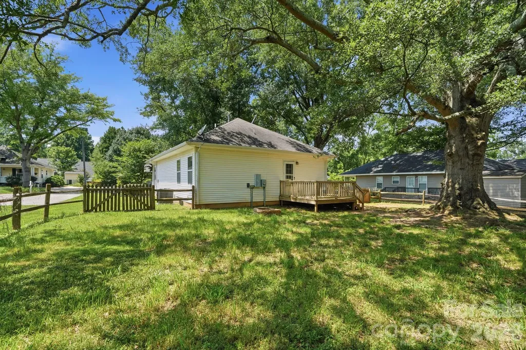 206 Sixth Street Belmont NC 28012