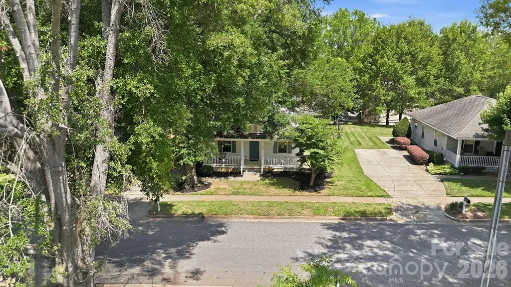 206 Sixth Street Belmont NC 28012