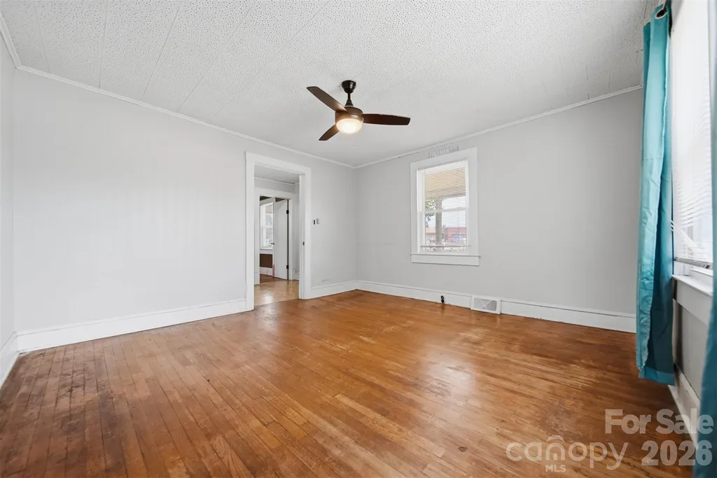 592 Main Street Hudson NC 28638