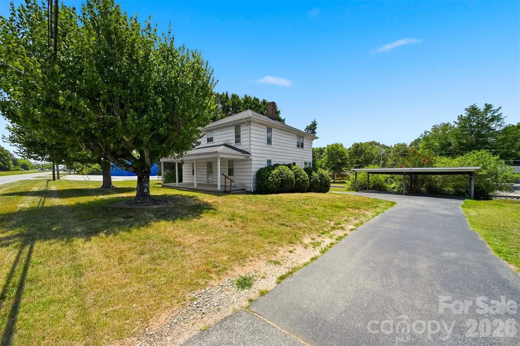 592 Main Street Hudson NC 28638