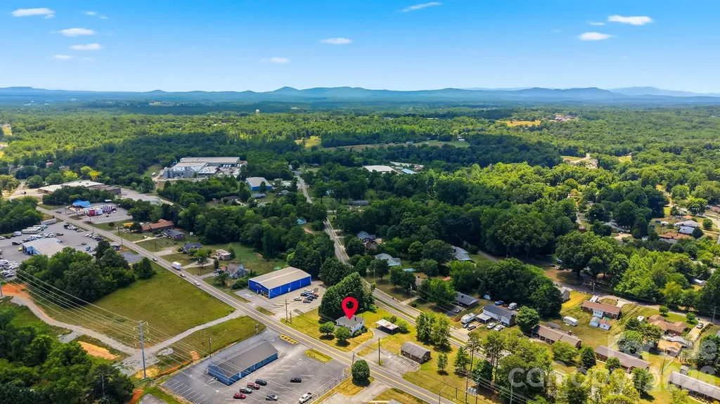 592 Main Street Hudson NC 28638
