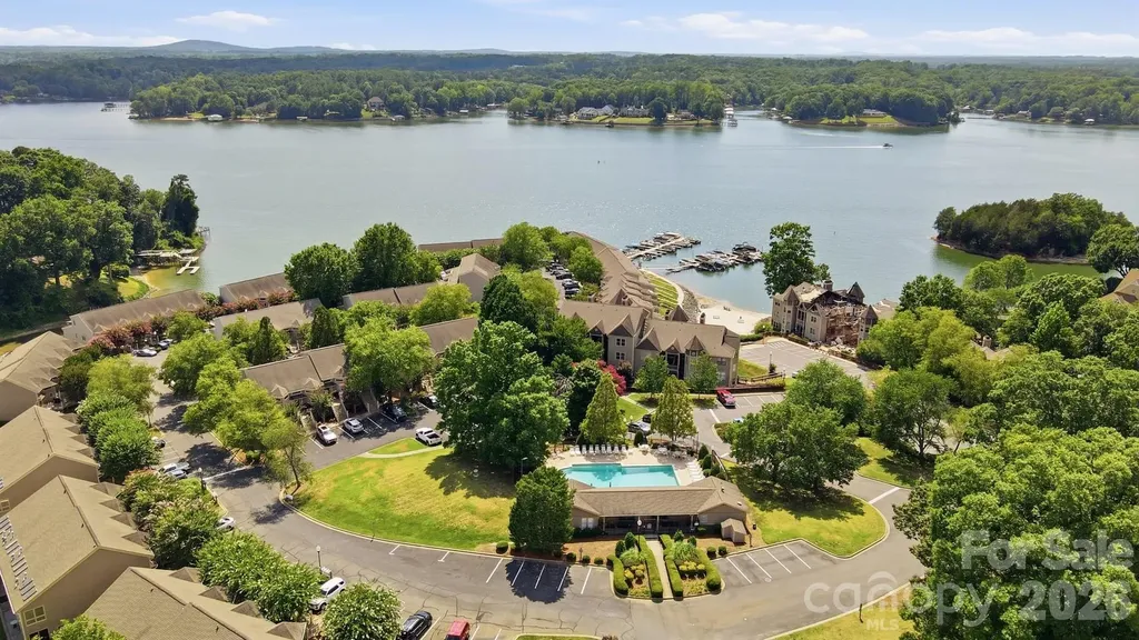 14612 Waterside Drive Charlotte NC 28278