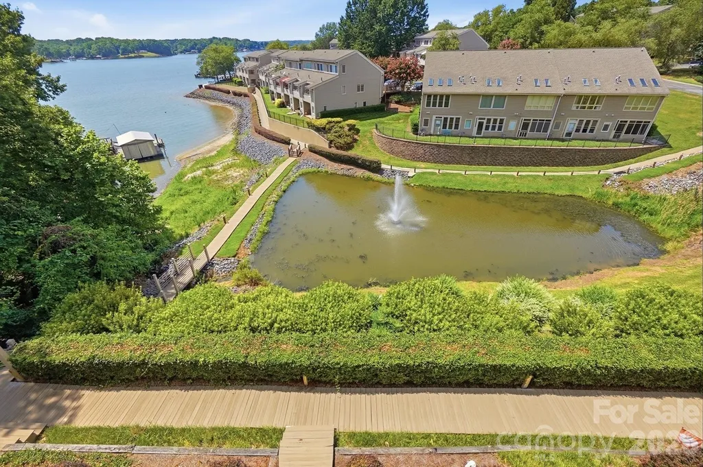 14612 Waterside Drive Charlotte NC 28278