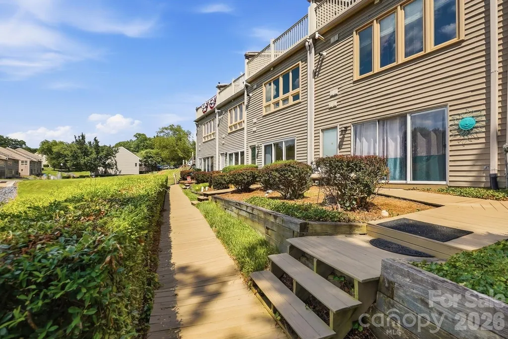 14612 Waterside Drive Charlotte NC 28278